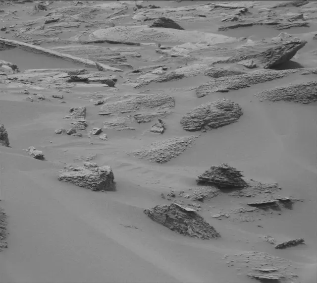 Sol 3621: Mast Camera (Mastcam)