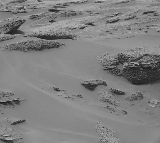 Sol 3621: Mast Camera (Mastcam)