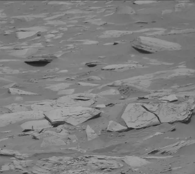 Sol 3621: Mast Camera (Mastcam)