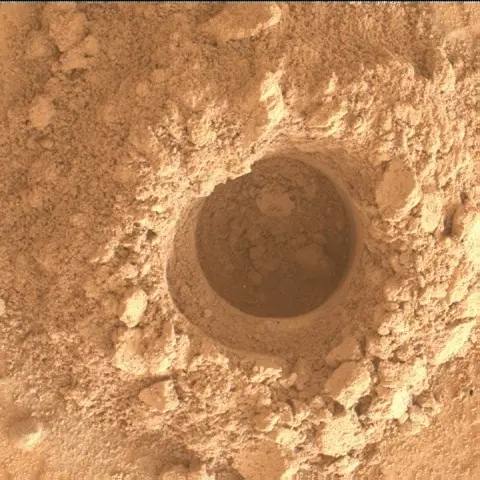 Sol 3624: Mars Hand Lens Imager (MAHLI)