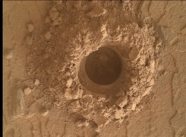 Sol 3624: Mars Hand Lens Imager (MAHLI)