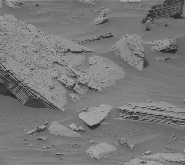 Sol 3625: Mast Camera (Mastcam)
