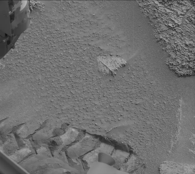 Sol 3626: Mast Camera (Mastcam)