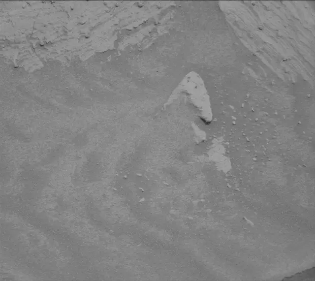 Sol 3626: Mast Camera (Mastcam)