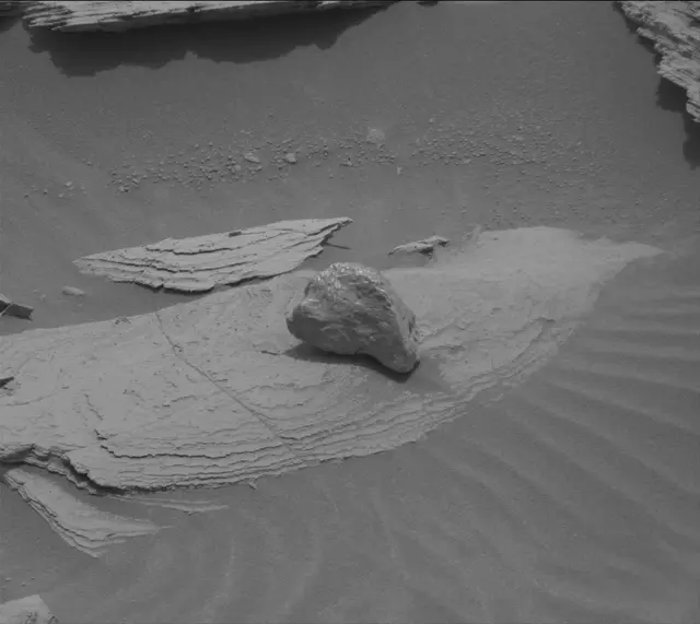 Sol 3626: Mast Camera (Mastcam)