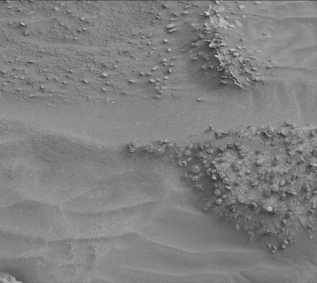 Sol 3628: Mast Camera (Mastcam)