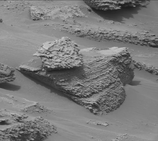 Sol 3628: Mast Camera (Mastcam)