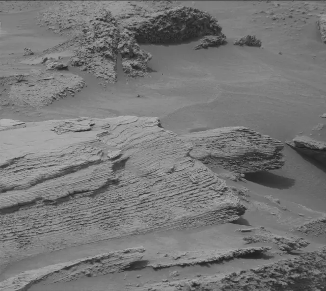 Sol 3628: Mast Camera (Mastcam)