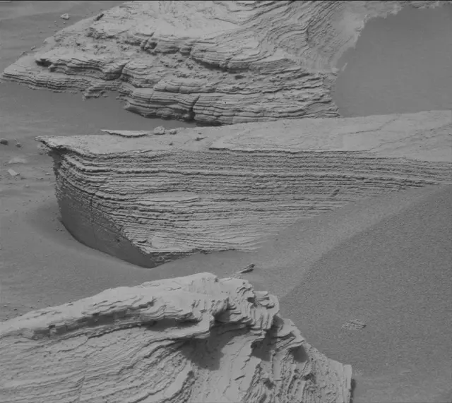 Sol 3628: Mast Camera (Mastcam)