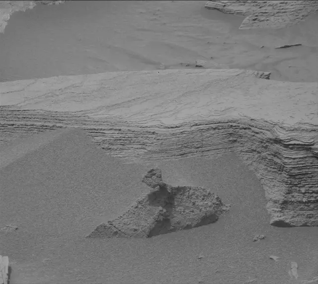 Sol 3628: Mast Camera (Mastcam)