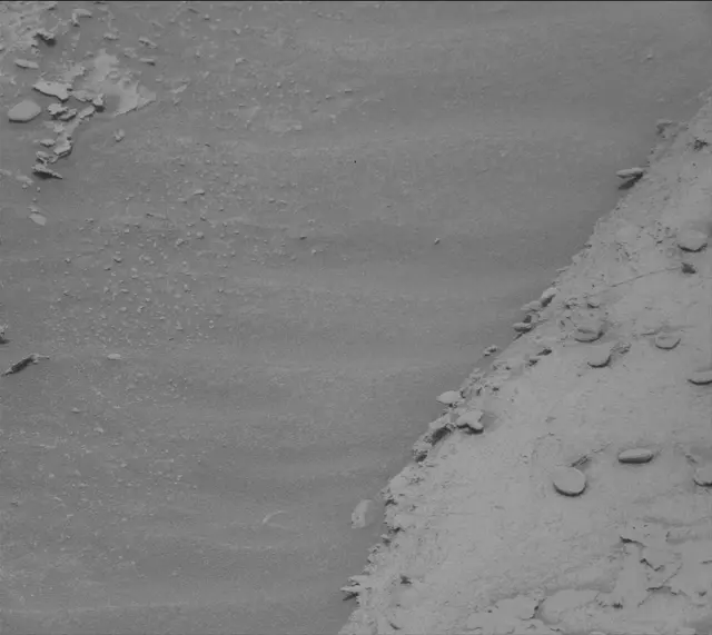 Sol 3628: Mast Camera (Mastcam)