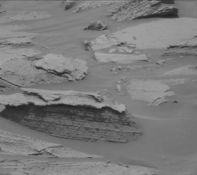 Sol 3628: Mast Camera (Mastcam)