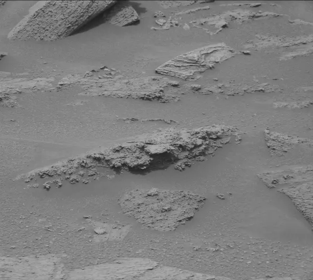 Sol 3628: Mast Camera (Mastcam)