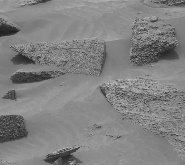 Sol 3630: Mast Camera (Mastcam)