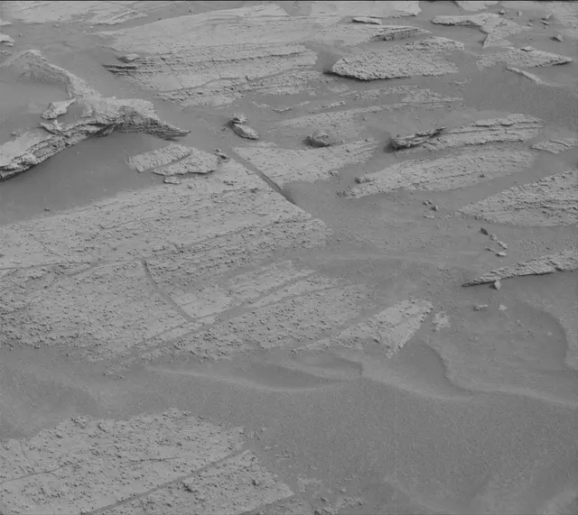 Sol 3631: Mast Camera (Mastcam)