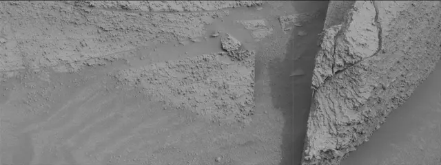 Sol 3631: Mast Camera (Mastcam)