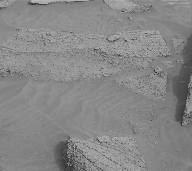 Sol 3631: Mast Camera (Mastcam)