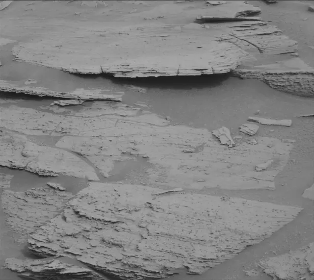 Sol 3631: Mast Camera (Mastcam)