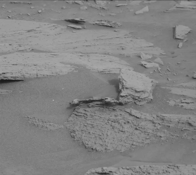 Sol 3631: Mast Camera (Mastcam)