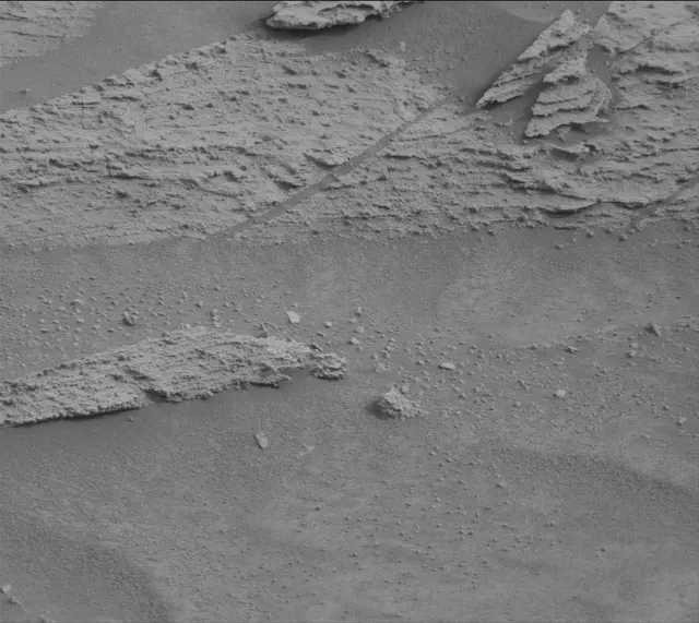 Sol 3631: Mast Camera (Mastcam)