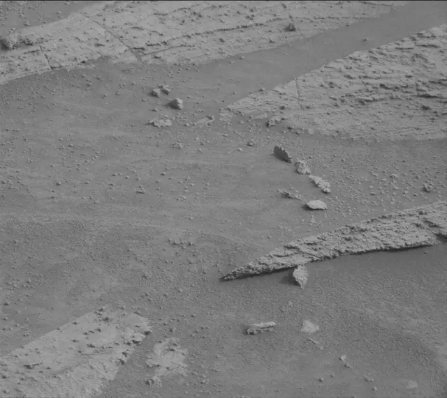 Sol 3631: Mast Camera (Mastcam)