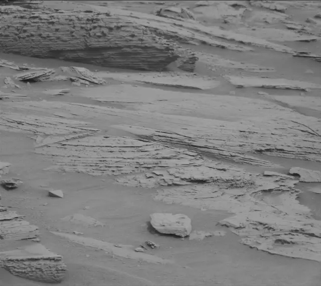 Sol 3631: Mast Camera (Mastcam)