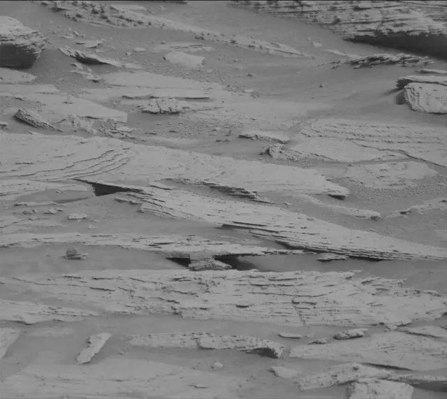 Sol 3631: Mast Camera (Mastcam)