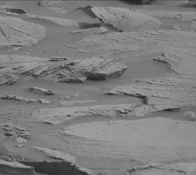 Sol 3631: Mast Camera (Mastcam)