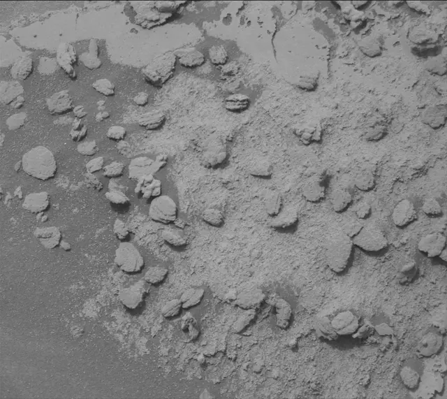 Sol 3631: Mast Camera (Mastcam)