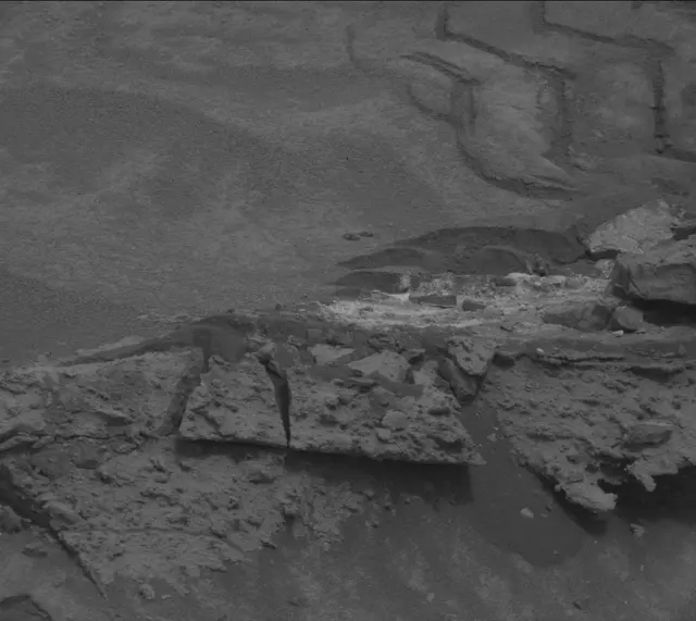 Sol 3631: Mast Camera (Mastcam)