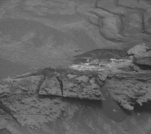 Sol 3631: Mast Camera (Mastcam)