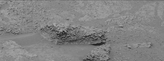 Sol 3633: Mast Camera (Mastcam)