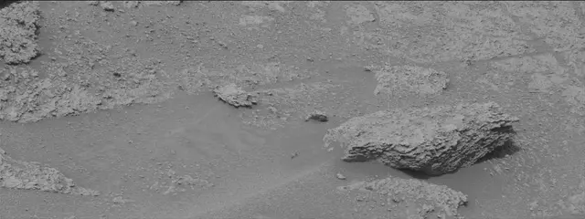 Sol 3633: Mast Camera (Mastcam)