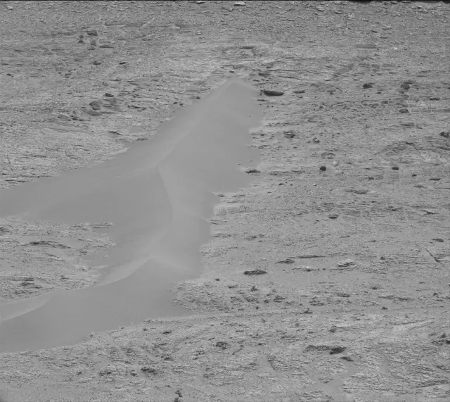 Sol 3633: Mast Camera (Mastcam)