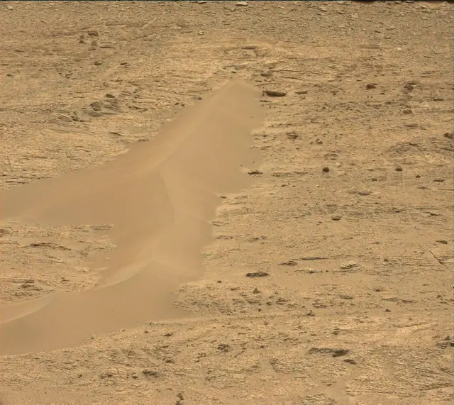 Sol 3633: Mast Camera (Mastcam)