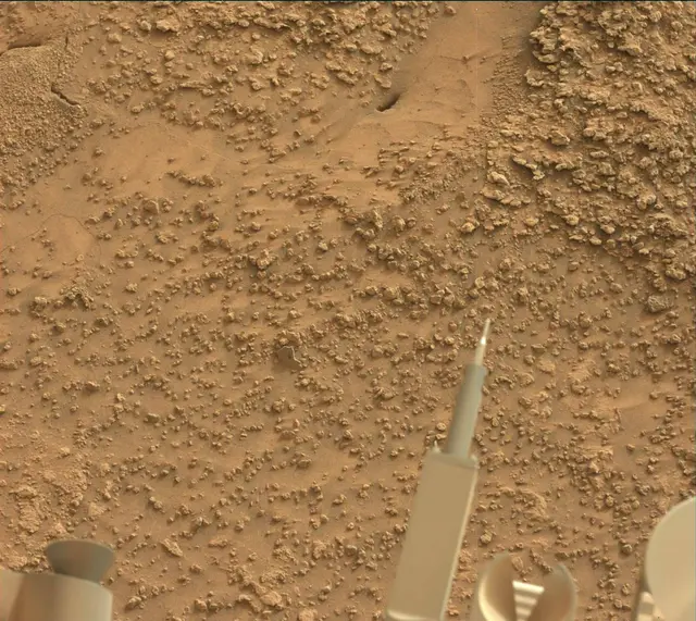 Sol 3633: Mast Camera (Mastcam)