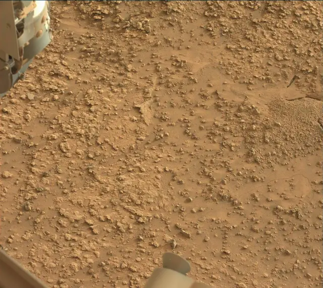 Sol 3633: Mast Camera (Mastcam)