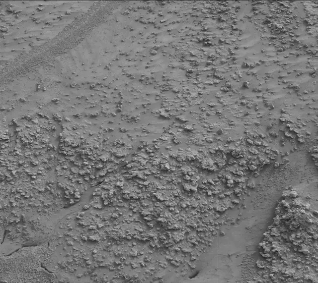 Sol 3633: Mast Camera (Mastcam)