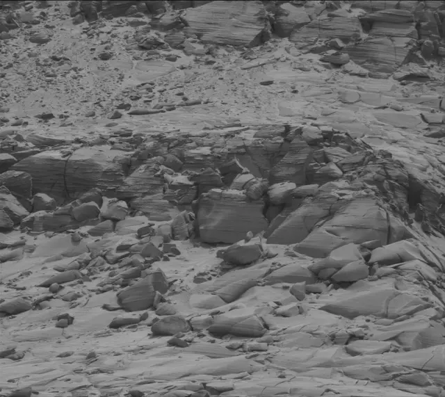 Sol 3633: Mast Camera (Mastcam)