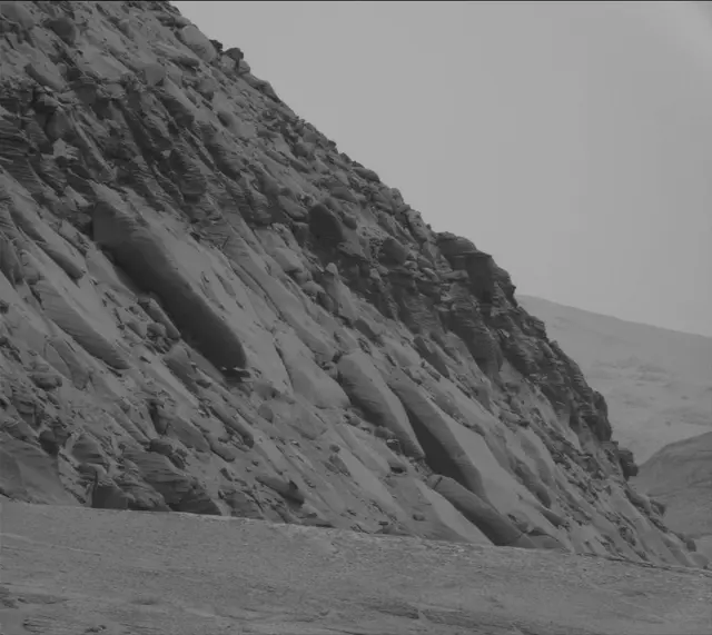 Sol 3633: Mast Camera (Mastcam)