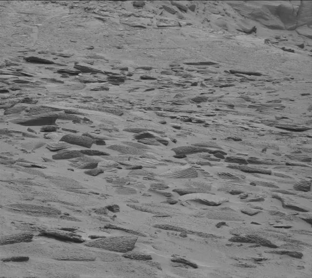Sol 3633: Mast Camera (Mastcam)