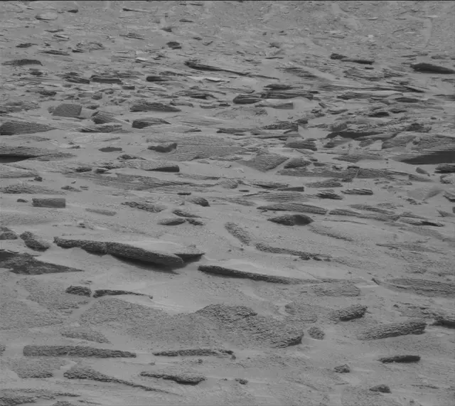 Sol 3633: Mast Camera (Mastcam)