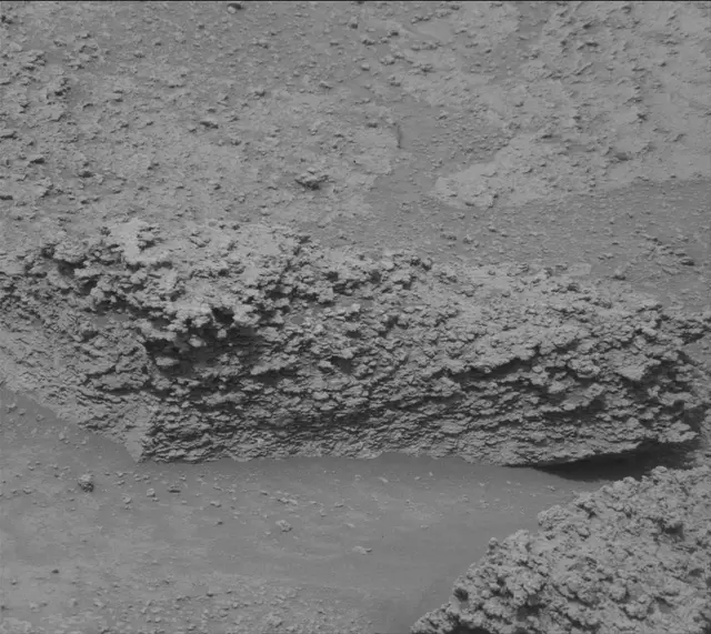 Sol 3633: Mast Camera (Mastcam)