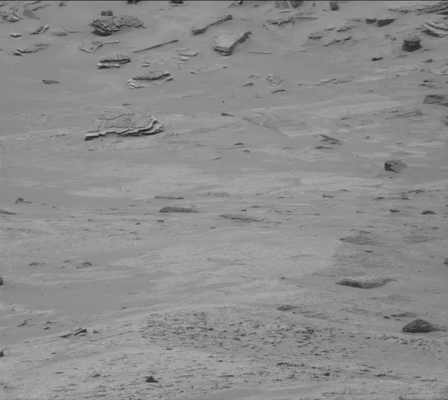 Sol 3633: Mast Camera (Mastcam)