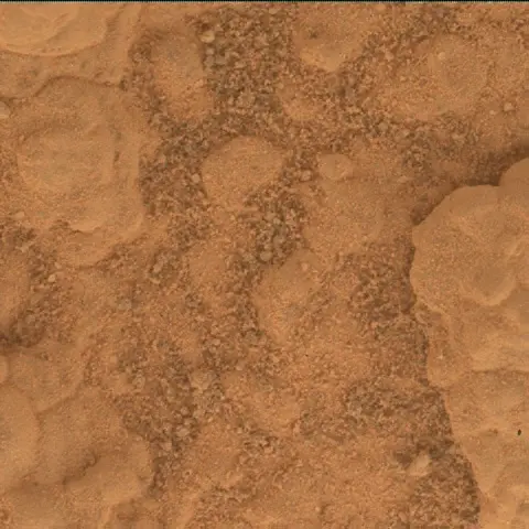 Sol 3633: Mars Hand Lens Imager (MAHLI)