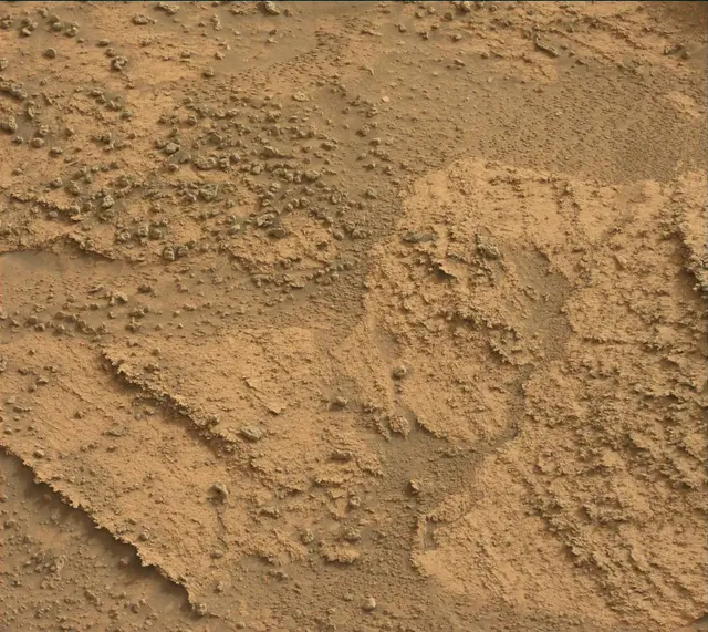 Sol 3635: Mast Camera (Mastcam)