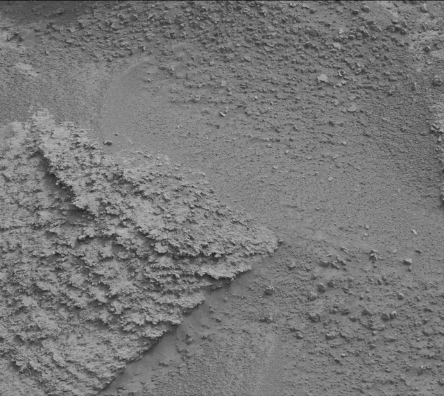 Sol 3635: Mast Camera (Mastcam)