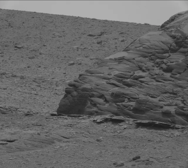 Sol 3635: Mast Camera (Mastcam)