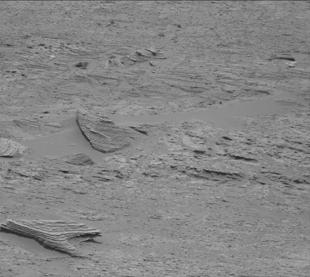 Sol 3635: Mast Camera (Mastcam)