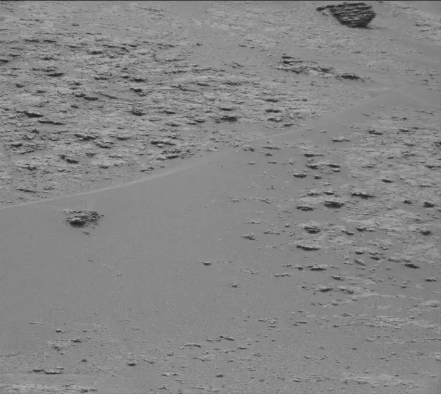 Sol 3635: Mast Camera (Mastcam)